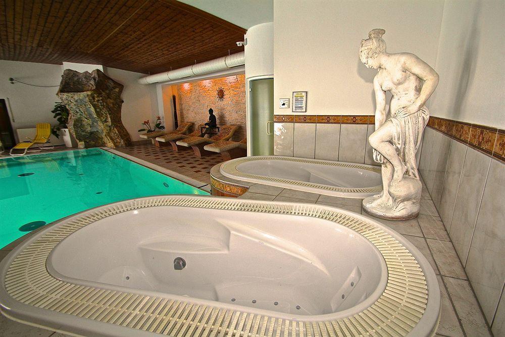 Alpenhotel Weiherbach Berchtesgaden Hallenbad Und Sauna Extérieur photo